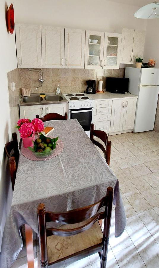 Apartment Luka Dobrinj Esterno foto